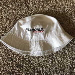 White Sea World Bucket Hat